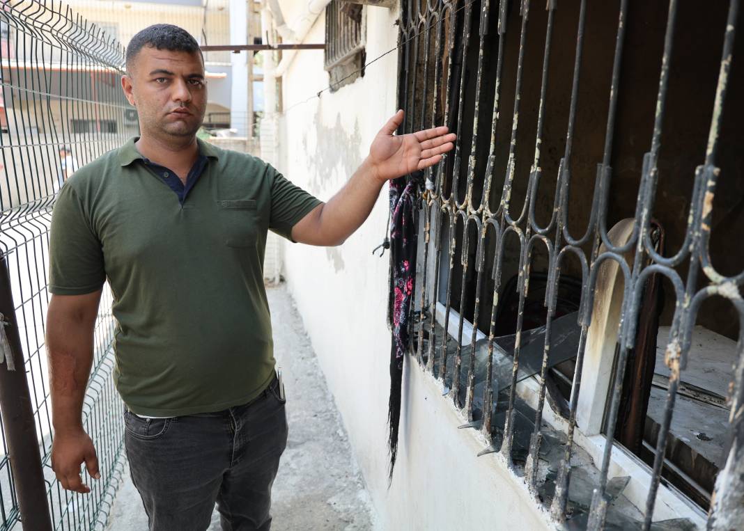 Uykudayken dehşeti yaşadılar! Üç çocuklu ailenin evi molotofla kundaklandı 9